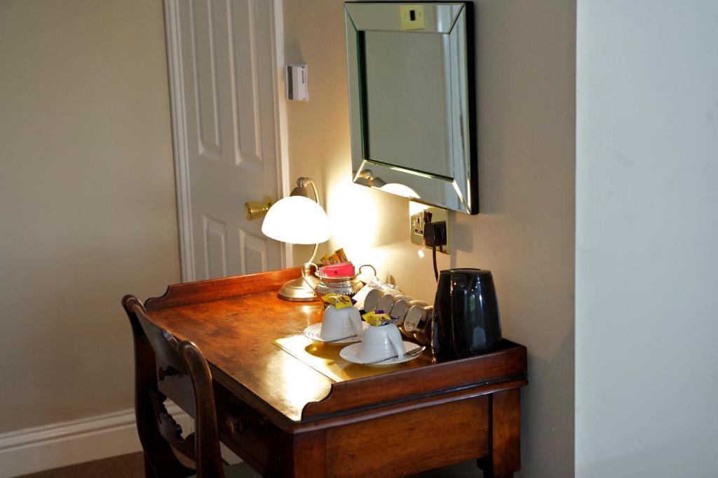 The Bradley Hotel Cheltenham Room photo